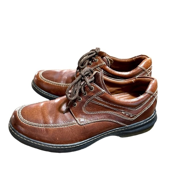 JOHNSTON & MURPHY, MENS, COLVARD MOC TOE, MAHOGANY SHOES. SIZE 8M - Picture 2 of 8